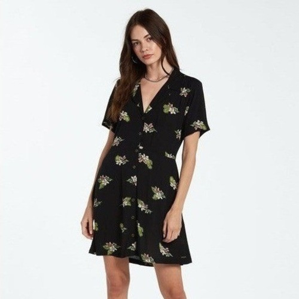 Volcom Womens Black Tropical Floral Button Front Skater Dress NWT Size Large L